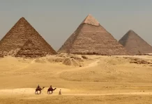 Top 5 des pyramides de l’Égypte : Splendeur antique et énigmes millénaires Top 5 des pyramides de l’Égypte : “Splendeur antique et énigmes millénaires”